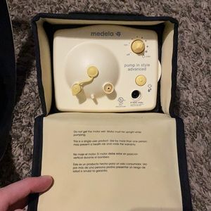 Medela pump in style pump and bag